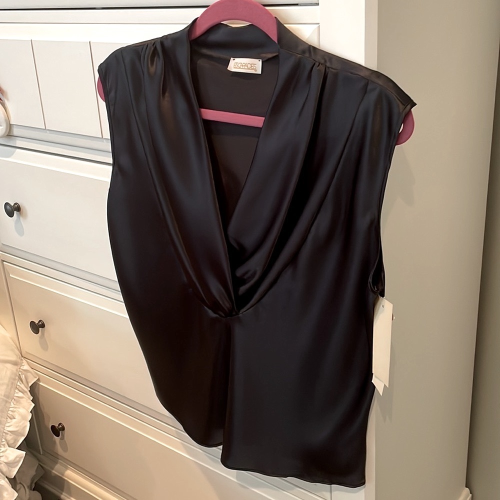 NWT ESCAPADE SILKY CAMISOLE in BLACK. SIZE L - Picture 3 of 4